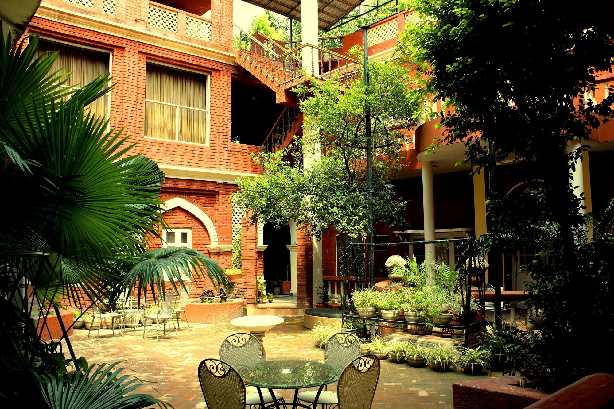 Ranjit'S Svaasa Amritsar Hotel Exterior photo